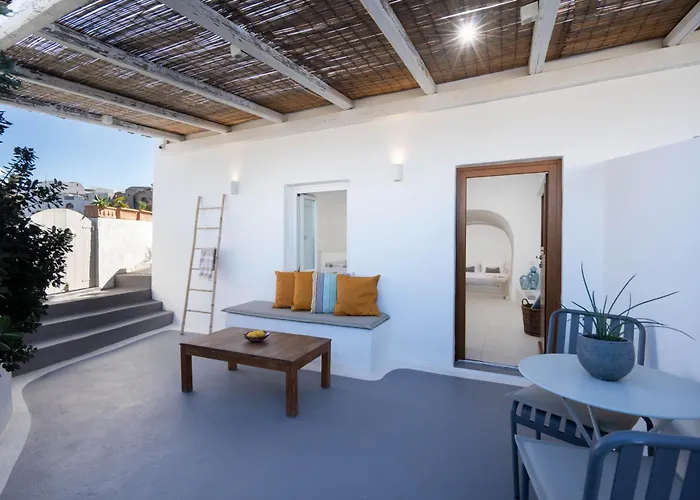 Casa de Férias Kalyva Cycladic House - Santorini *